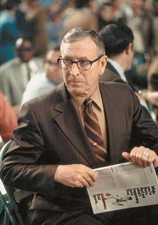 si 60 john wooden wife inline 2